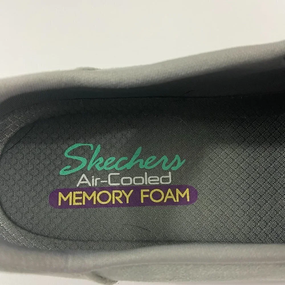 Skechers Women's Slip-on Classic Fit Shoes Air Cooled Memory Foam Grey Size 9